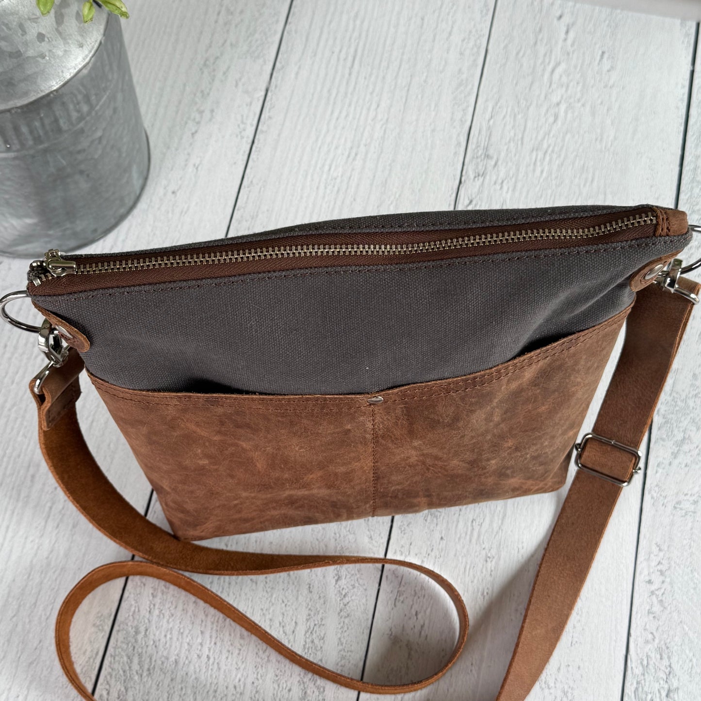 Small Hillside Tote/Crossbody #38159