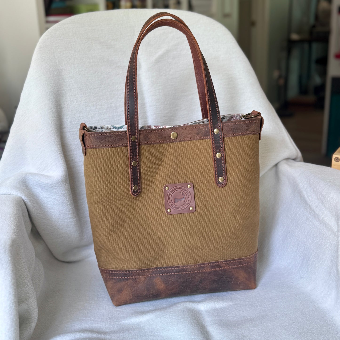 Sandstone Tote #71230
